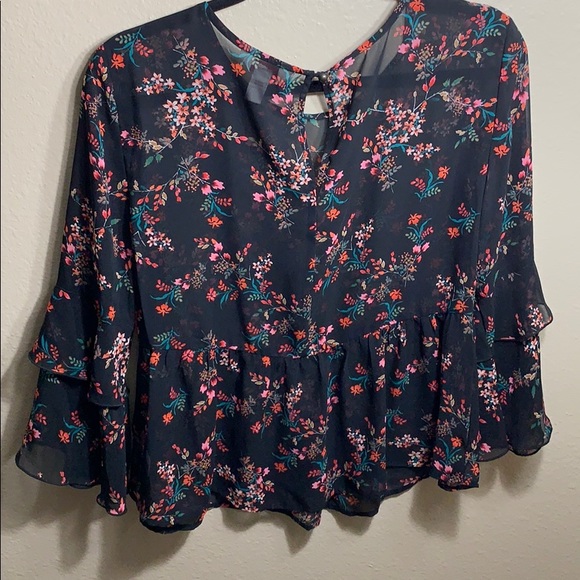 Black floral blouse - Picture 3 of 5